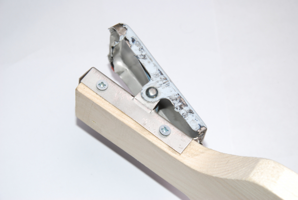 Доска разделочная для рыбы с прищепкой (500х145х2060)1